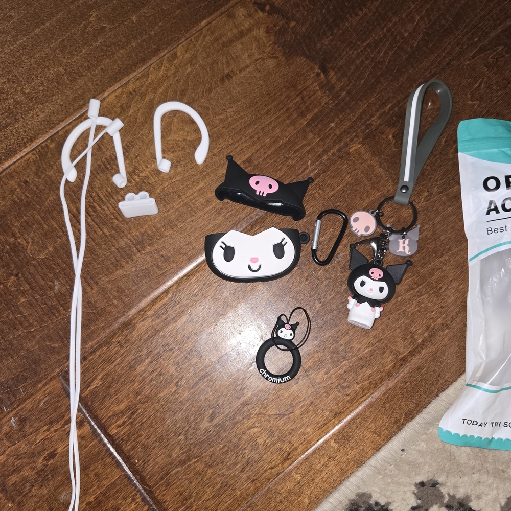 Hello Kitty Kiromi Airpods Case/Accessories